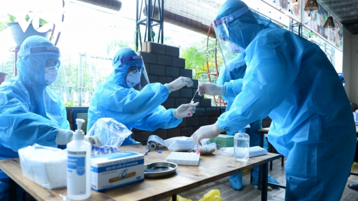 HCM City’s infection tally surges by 213 over six hours